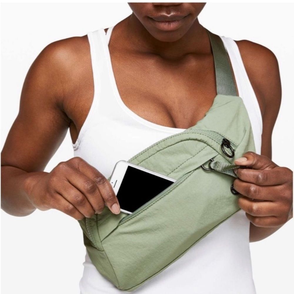 Lululemon Green on the Beat Belt Bag